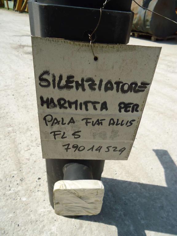 Silenziatore per Fiat Allis FL5 - CODICE 79014524 Foto 5
