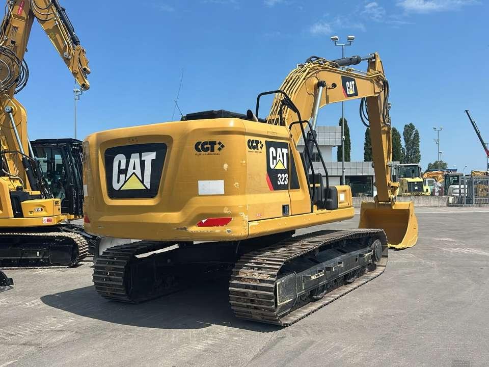 Caterpillar 323 Foto 3