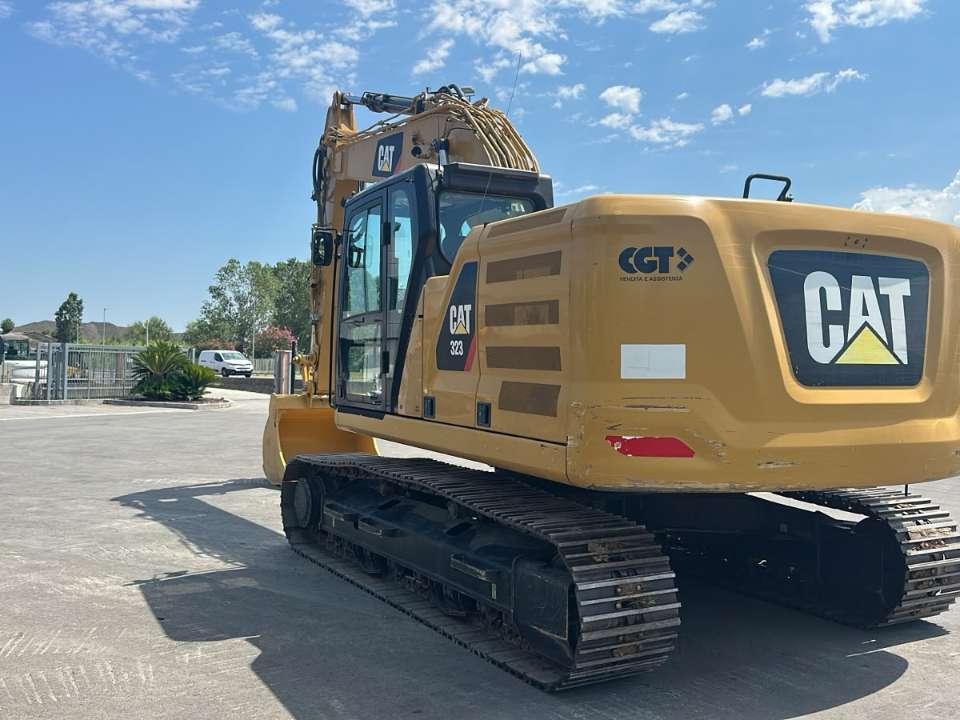 Caterpillar 323 Foto 4