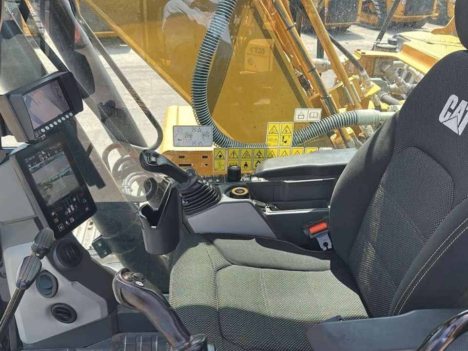 Caterpillar 323 Foto 6