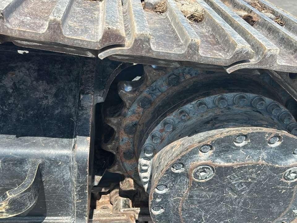 Caterpillar 323 Foto 9