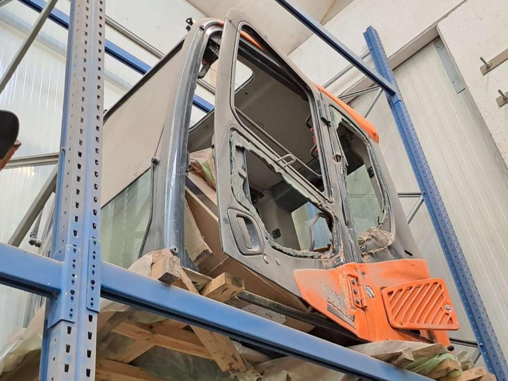 Doosan Cabina per Doosan DX235NLC-5 Foto 4
