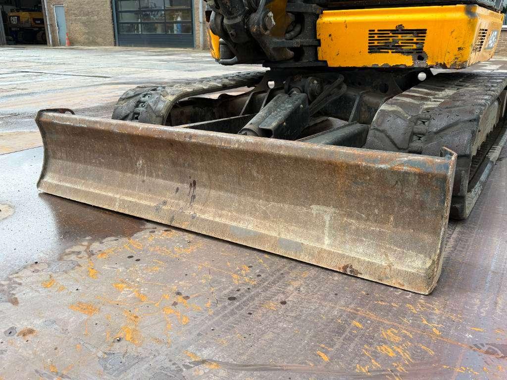 JCB 48Z-1 - Hammer Lines / Quick Coupler Foto 16