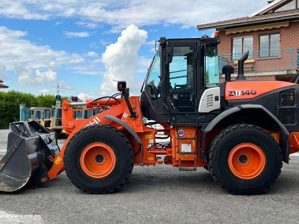 Hitachi ZW140-5B Foto 2