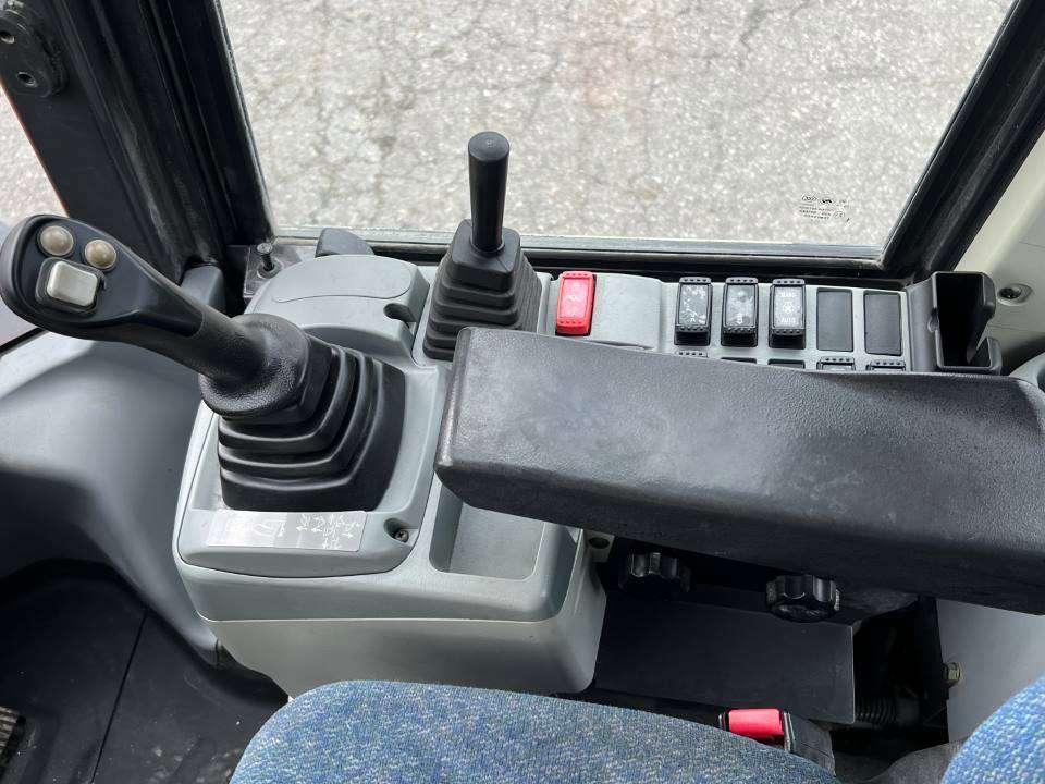 Hitachi ZW140-5B Foto 5