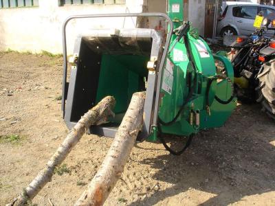 Gior 3300 PROFESSIONALE - DIAMETRO CM 30 - 10 QLI/H - PRESA FORZA TRATTORE in vendita da Giordano Srl