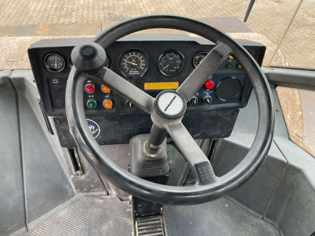 Dynapac CA302D Foto 18