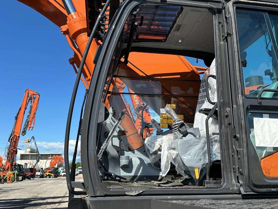Hitachi ZX690LCH-7 Foto 13