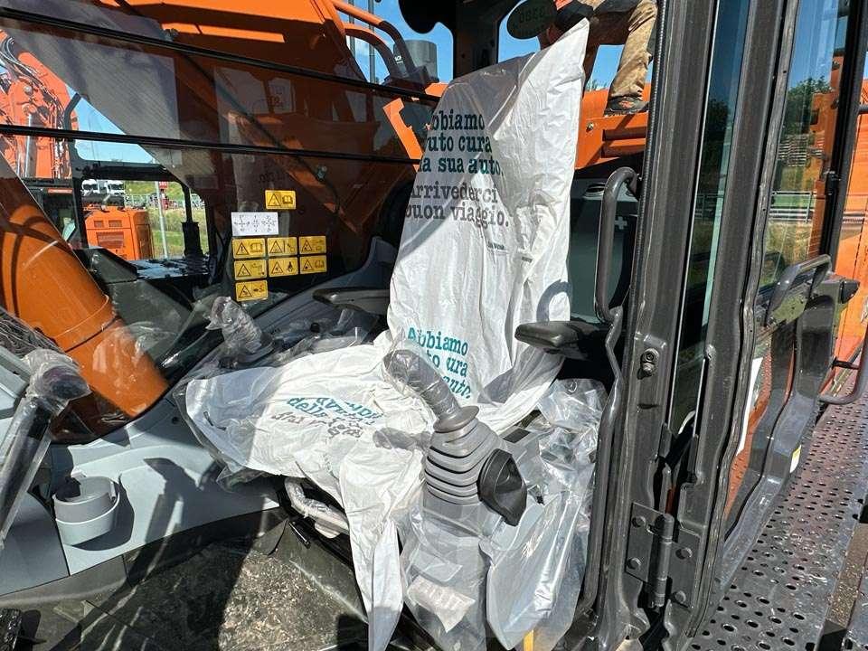 Hitachi ZX690LCH-7 Foto 14