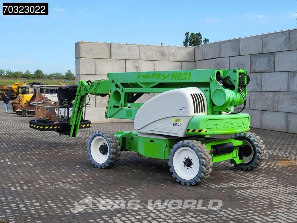 NIFTY HR21DE 2WD Foto 16