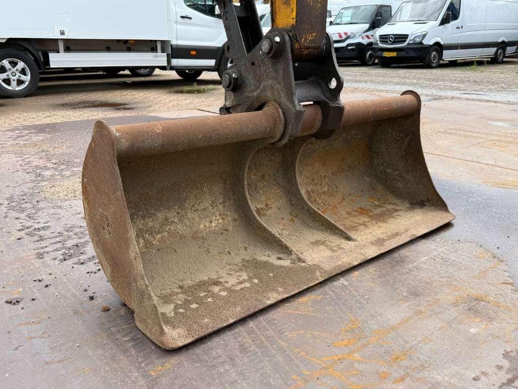 JCB 48Z-1 - Hammer Lines / Quick Coupler Foto 15