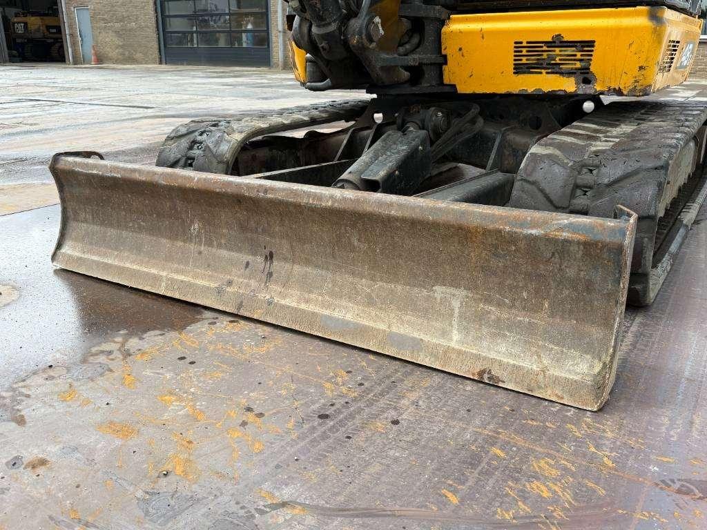 JCB 48Z-1 - Hammer Lines / Quick Coupler Foto 16