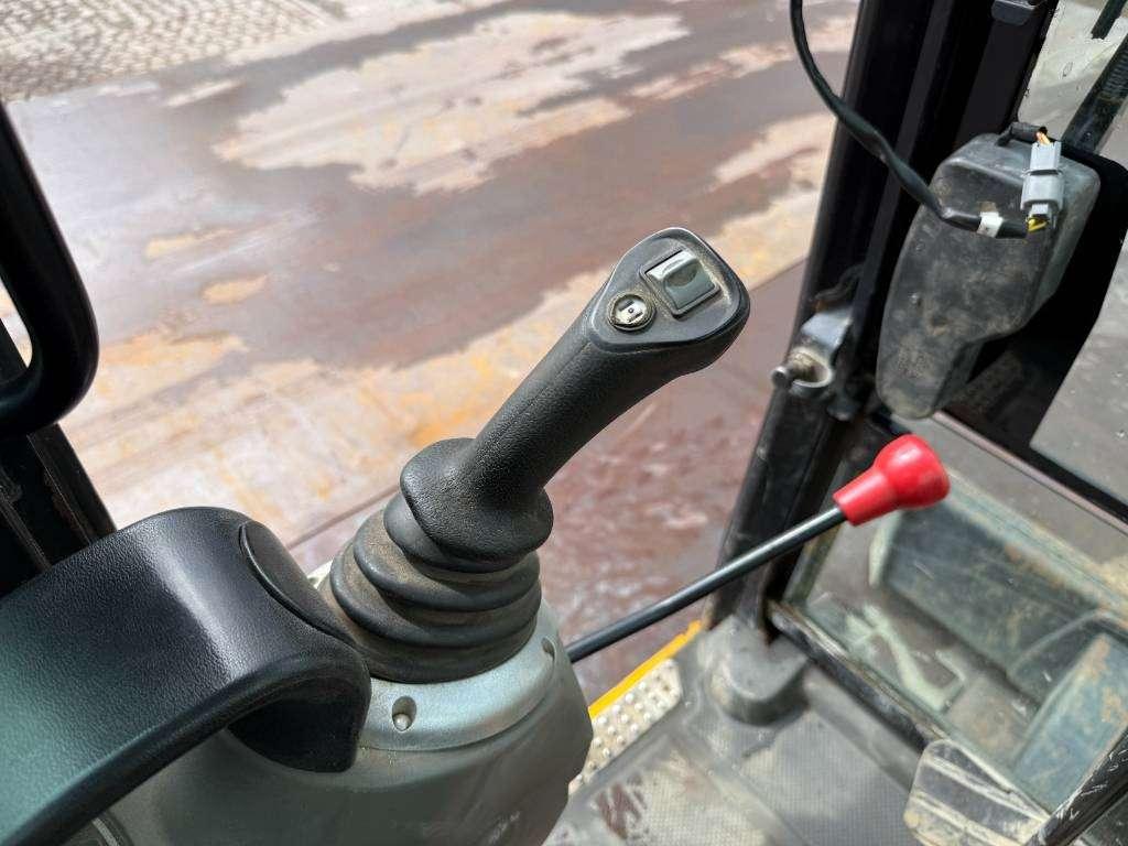JCB 48Z-1 - Hammer Lines / Quick Coupler Foto 9