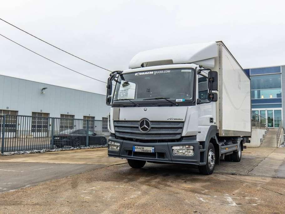 Mercedes-Benz ATEGO 918+DHOLLANDIA Foto 1