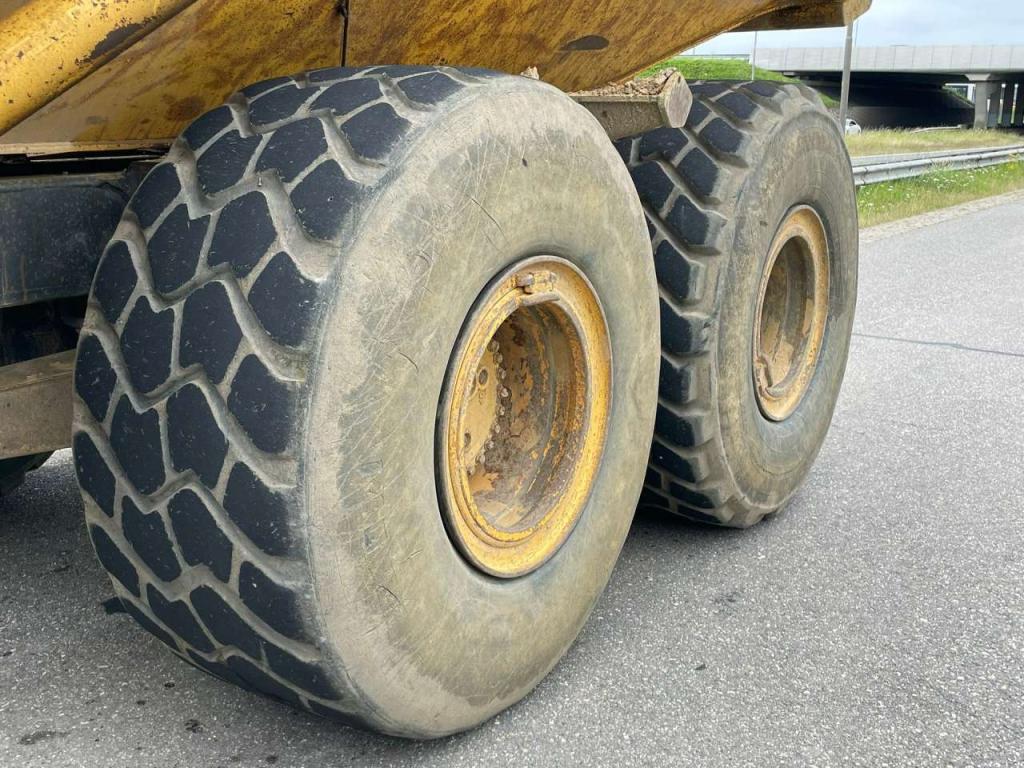 Komatsu HM300 Foto 11