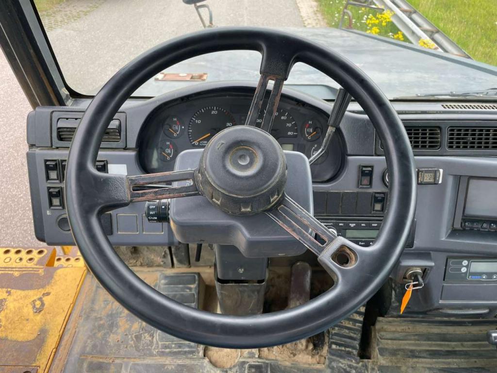Komatsu HM300 Foto 18