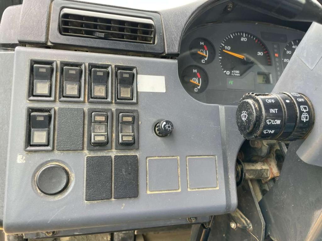Komatsu HM300 Foto 19