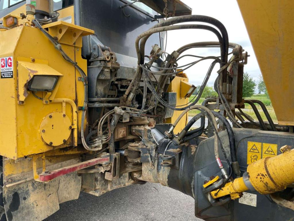 Komatsu HM300 Foto 23
