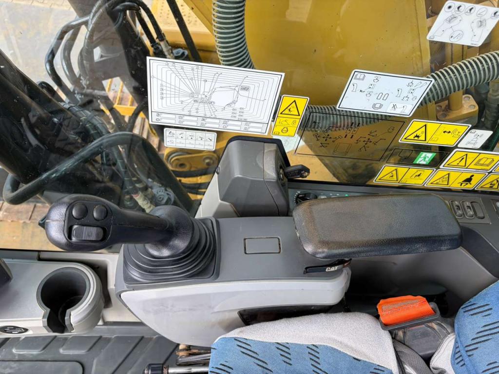 Caterpillar 323FLN Foto 23