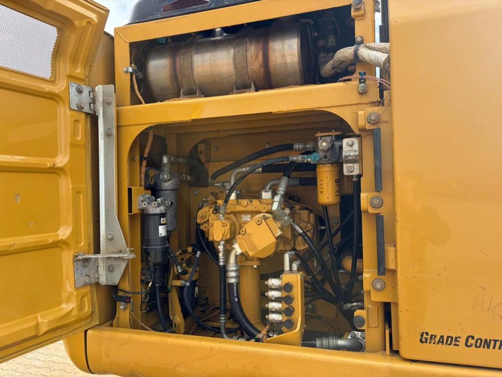 Caterpillar 323FLN Foto 30