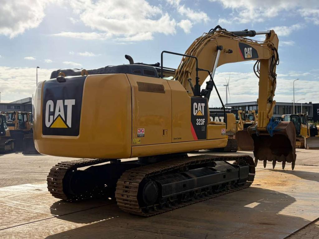 Caterpillar 323FLN Foto 5