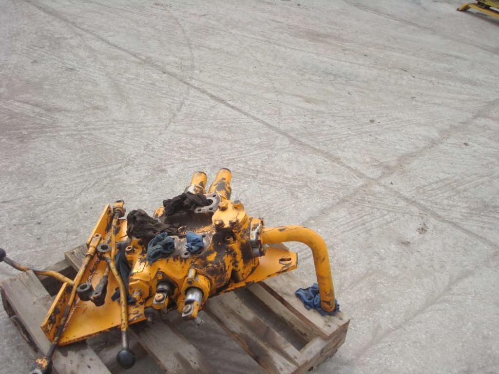 Distributore idraulico per Fiat Allis 645B Foto 3