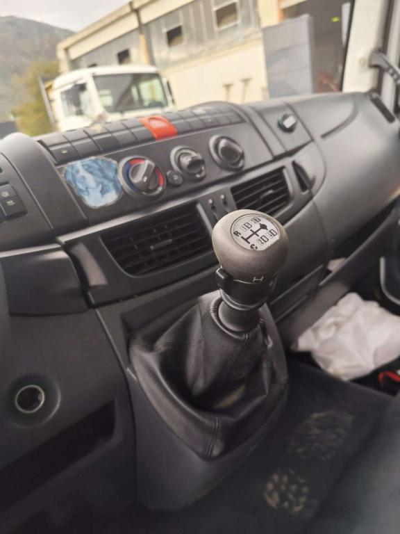 Iveco EUROCARGO 120E28P Foto 21