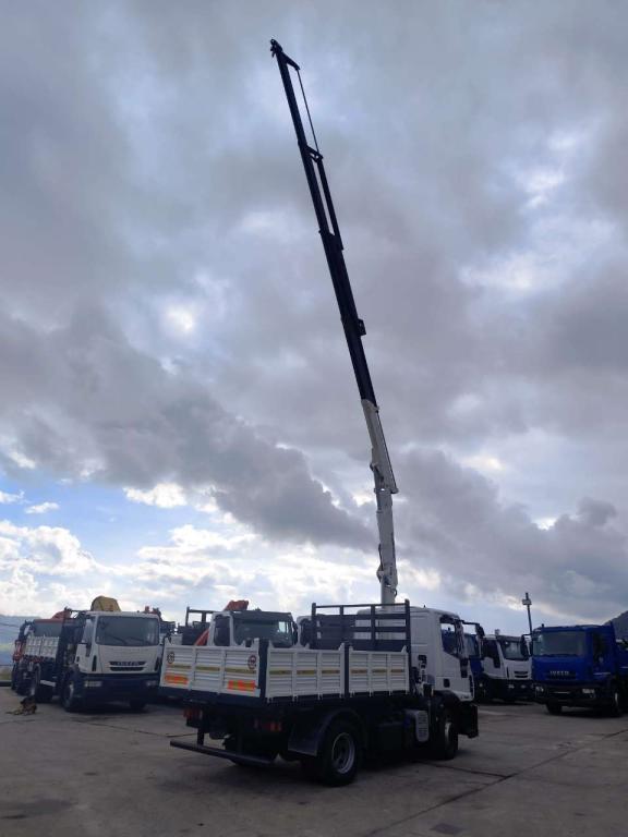 Iveco EUROCARGO 120E28P Foto 4