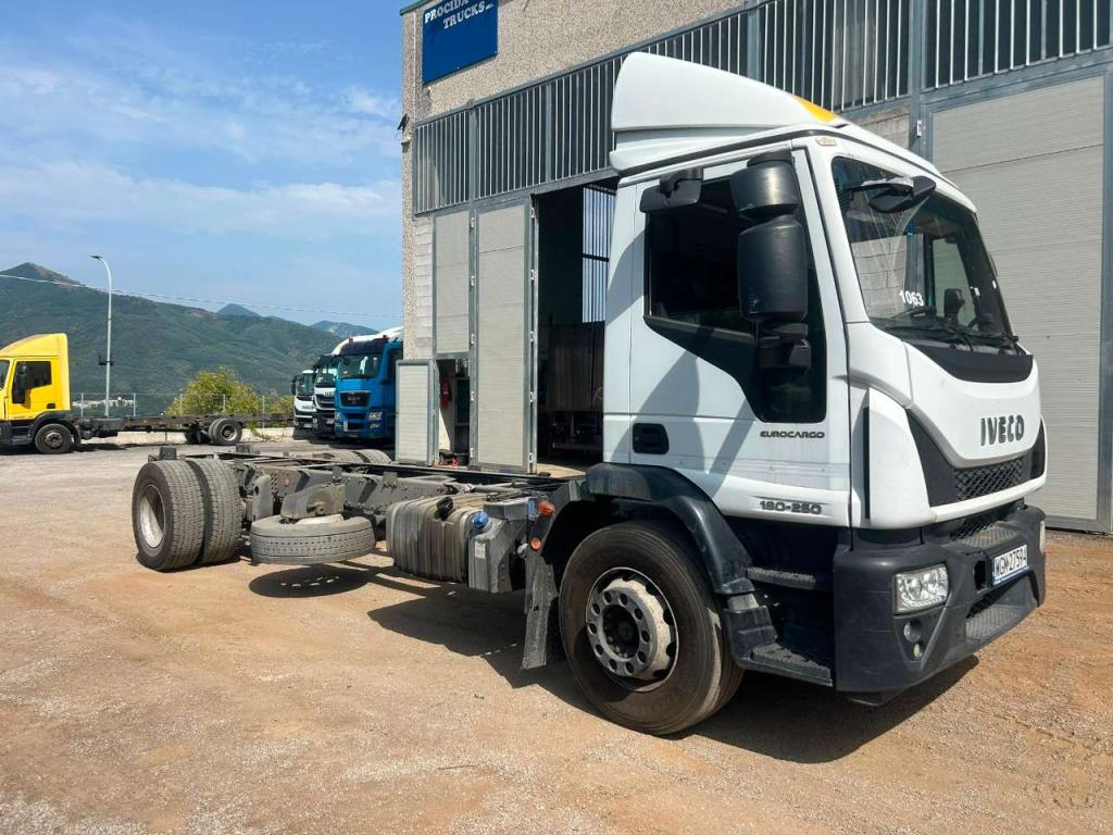 Iveco EUROCARGO 180-250 Foto 6