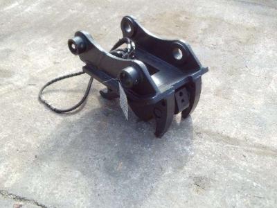 Attacco rapido idraulico per ESCAVATORI DA 120Q.LI A 150 Q.LI - INTERASSE PERNI 370MM - DIAMETRO PERNI 60MM - LARGH. BRACCIO 265MM. in vendita da OLM 90 Srl