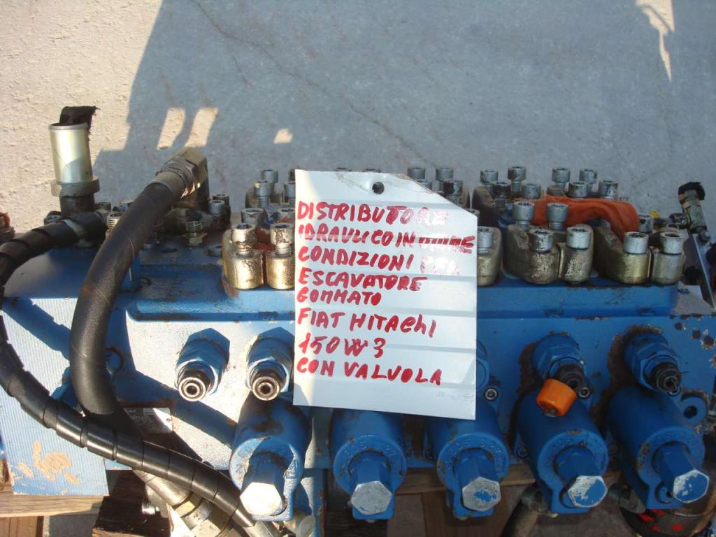 Distributore idraulico per Fiat Hitachi 150W3 Foto 3
