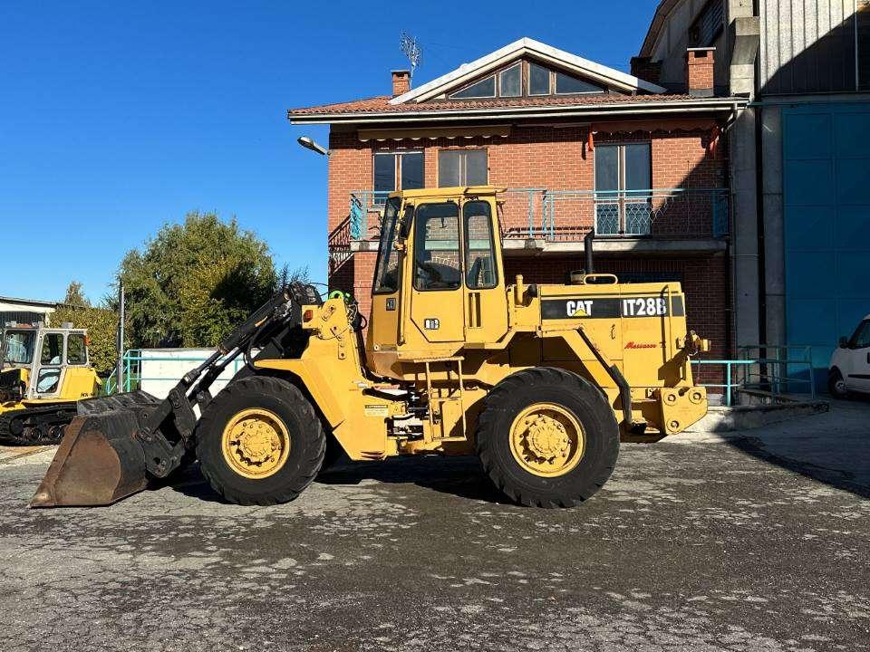 Caterpillar IT28B Foto 2
