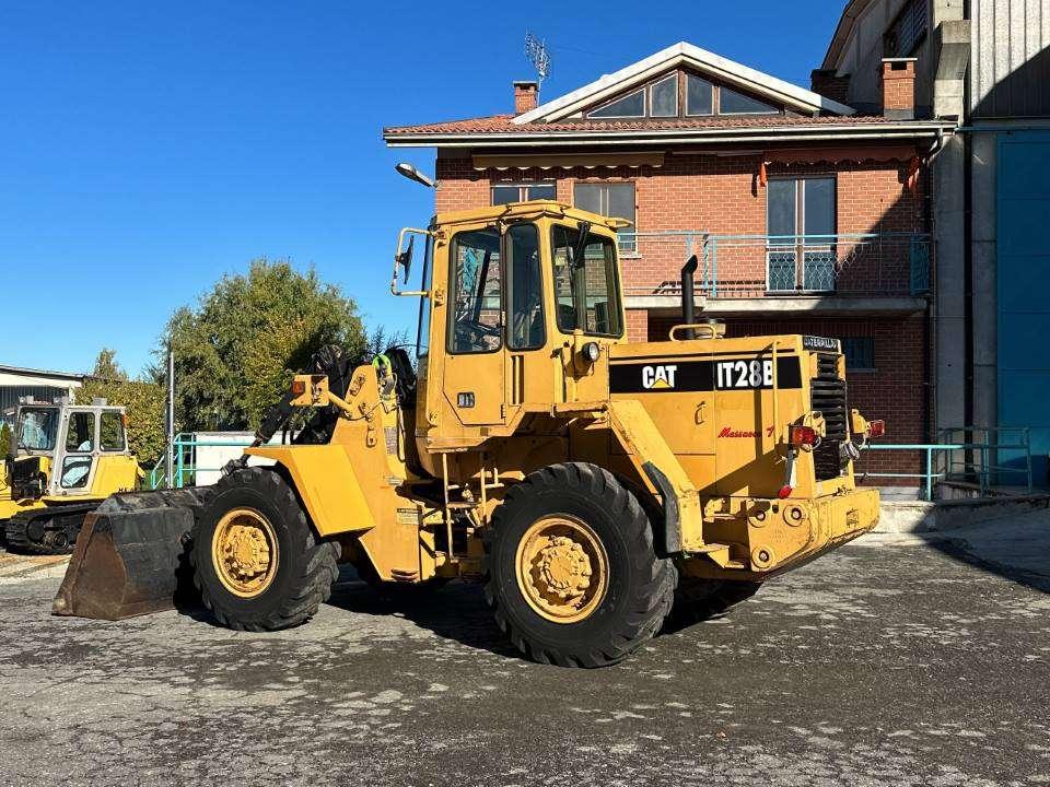 Caterpillar IT28B Foto 3