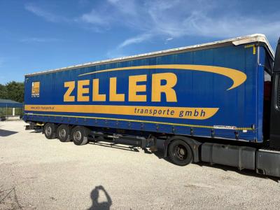 Schwarzmüller semirimorchio centinato alla francese in vendita da Bridge Export Srl