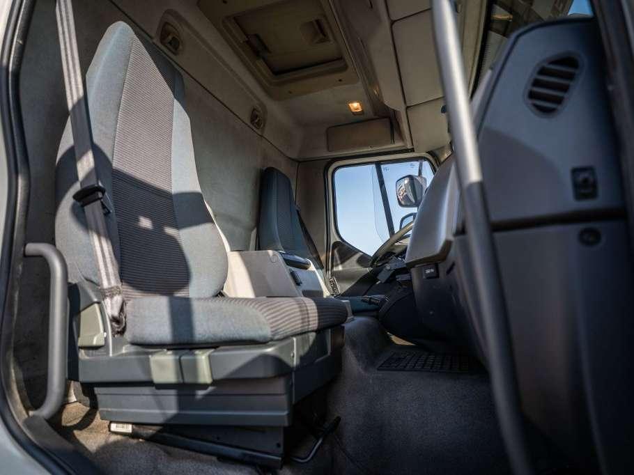 Volvo FLH 290  CARRIER DHOLLANDIA Foto 15