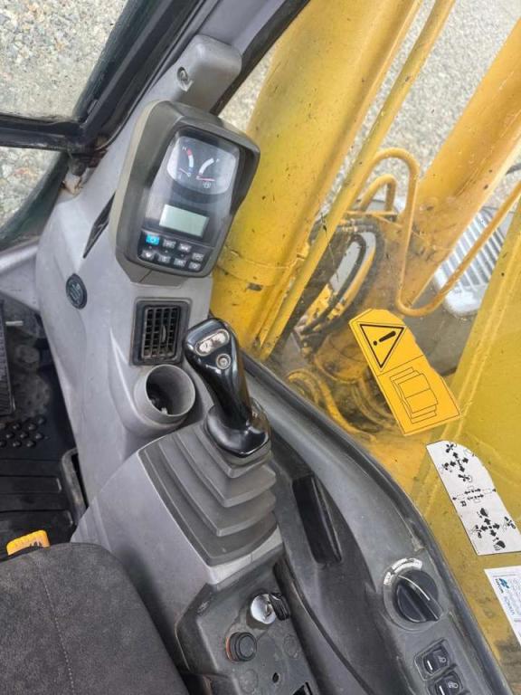 New Holland E265 Foto 4