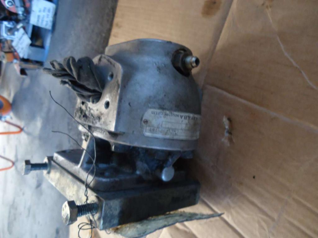 Pompa idraulica di sterzo per Fiat Kobelco W270 Foto 3