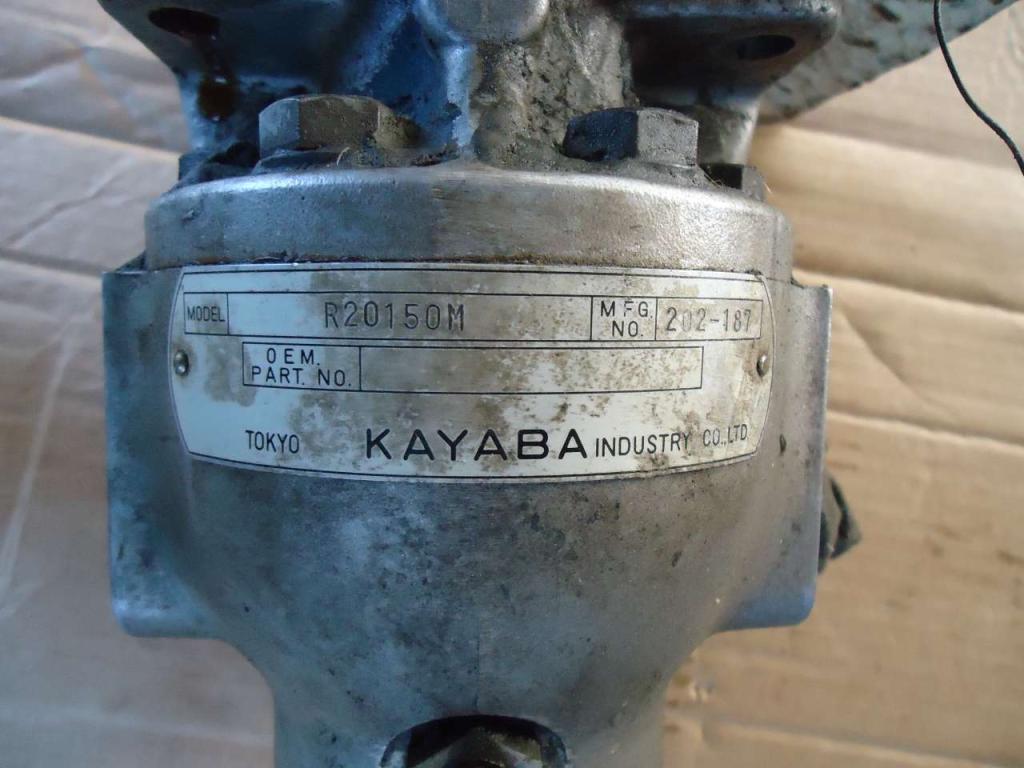 Pompa idraulica di sterzo per Fiat Kobelco W270 Foto 4