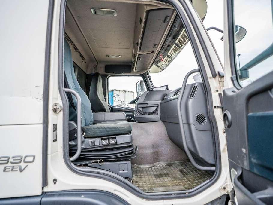 Volvo FM 330 Foto 9