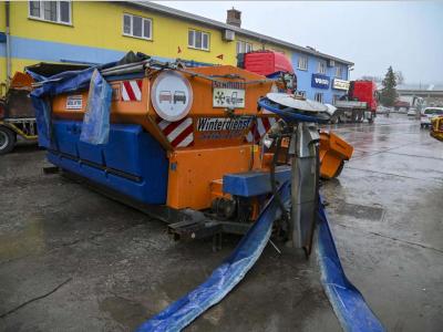 Schmidt hopper-mounted combination spreader Schmidt Stratos B80-42 VCLN-660 in vendita da Balavto