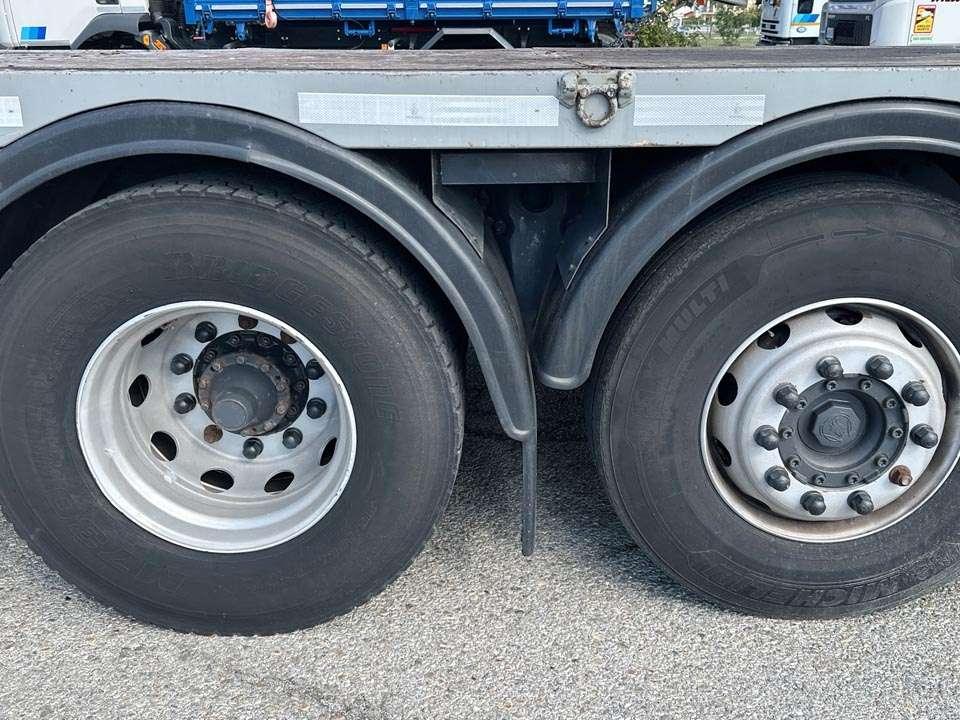 Scania R480 8X2 Foto 8