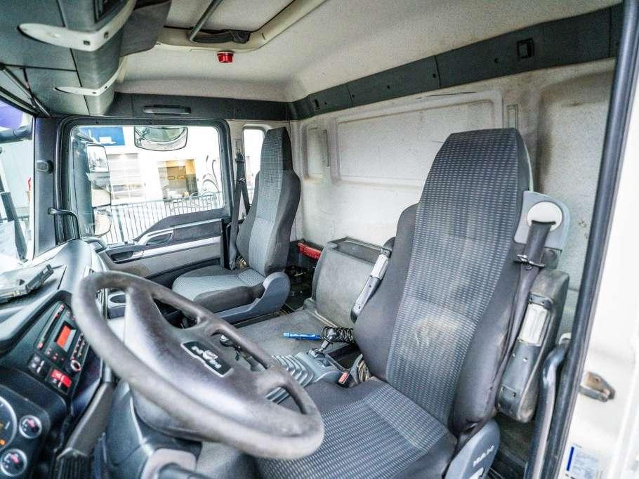 Man TGS 33.440 BLS - MANUAL - BIG AXLES Foto 10