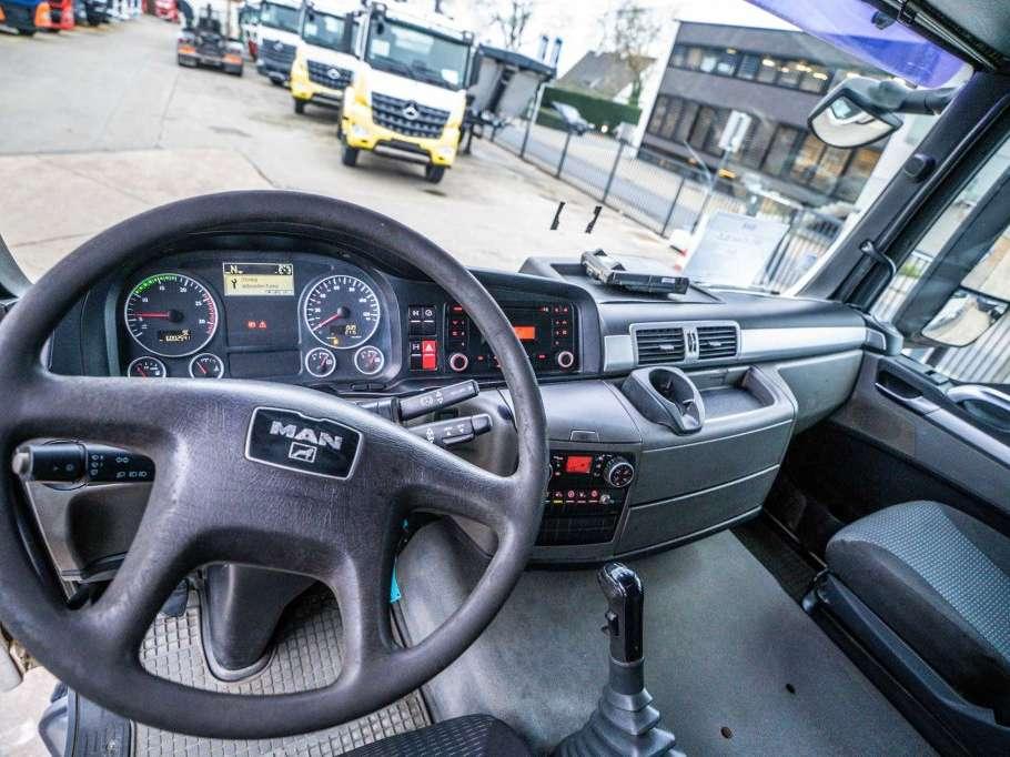 Man TGS 33.440 BLS - MANUAL - BIG AXLES Foto 8