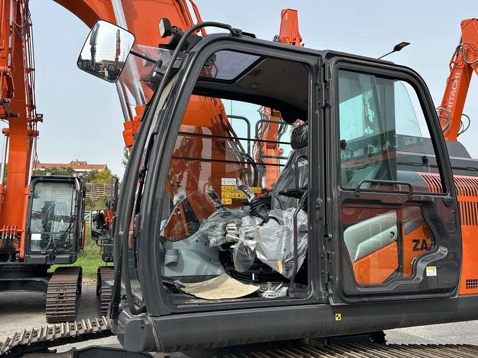 Hitachi ZX180LCN-7 Foto 12