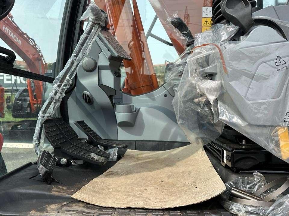 Hitachi ZX180LCN-7 Foto 13