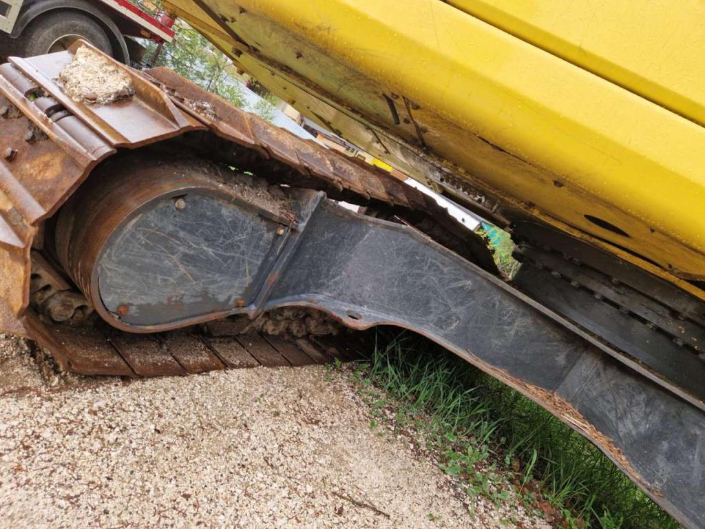 Komatsu PC240NLC-8 Foto 10