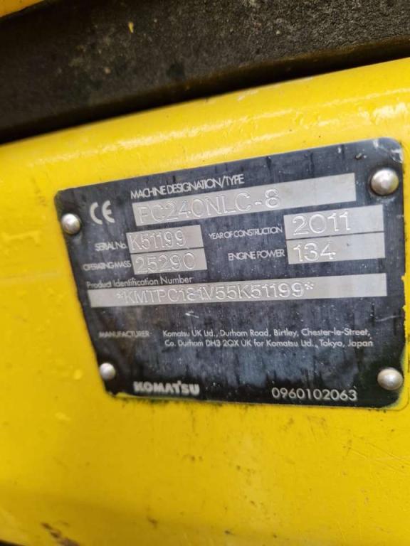 Komatsu PC240NLC-8 Foto 11