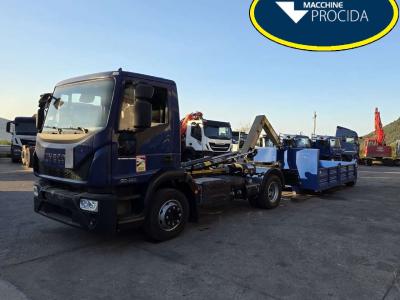 Iveco EUROCARGO CUBE 120-220 in vendita da Procida Macchine S.r.l.