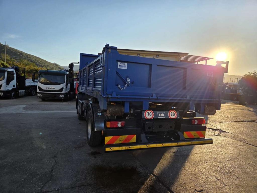 Iveco EUROCARGO CUBE 120-220 Foto 12