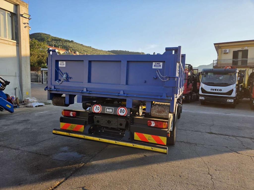 Iveco EUROCARGO CUBE 120-220 Foto 15